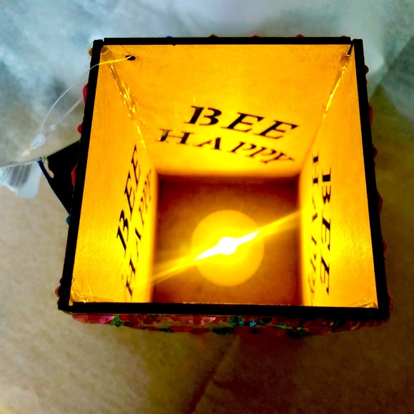 LANTERN BEE HAPPY wooden LED ARTS & CRAFTS handcrafted embellished/bedazzled NWT - Picture 3 of 7